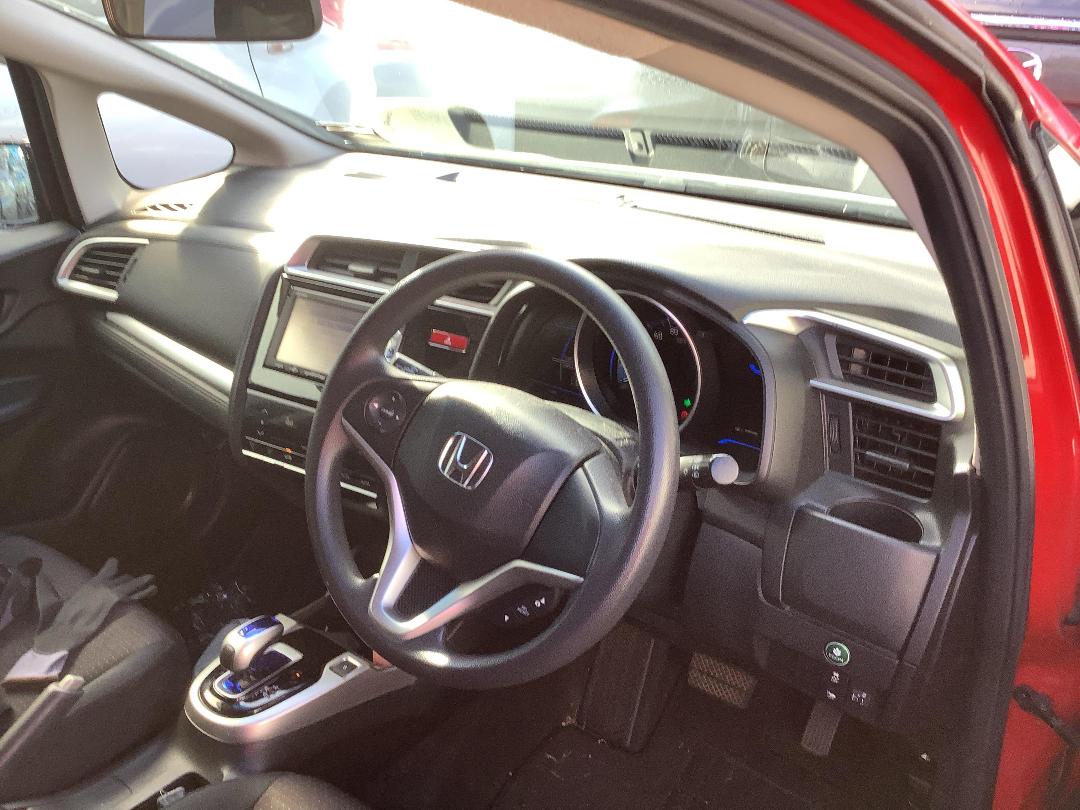 Photo '8' of Honda FIT