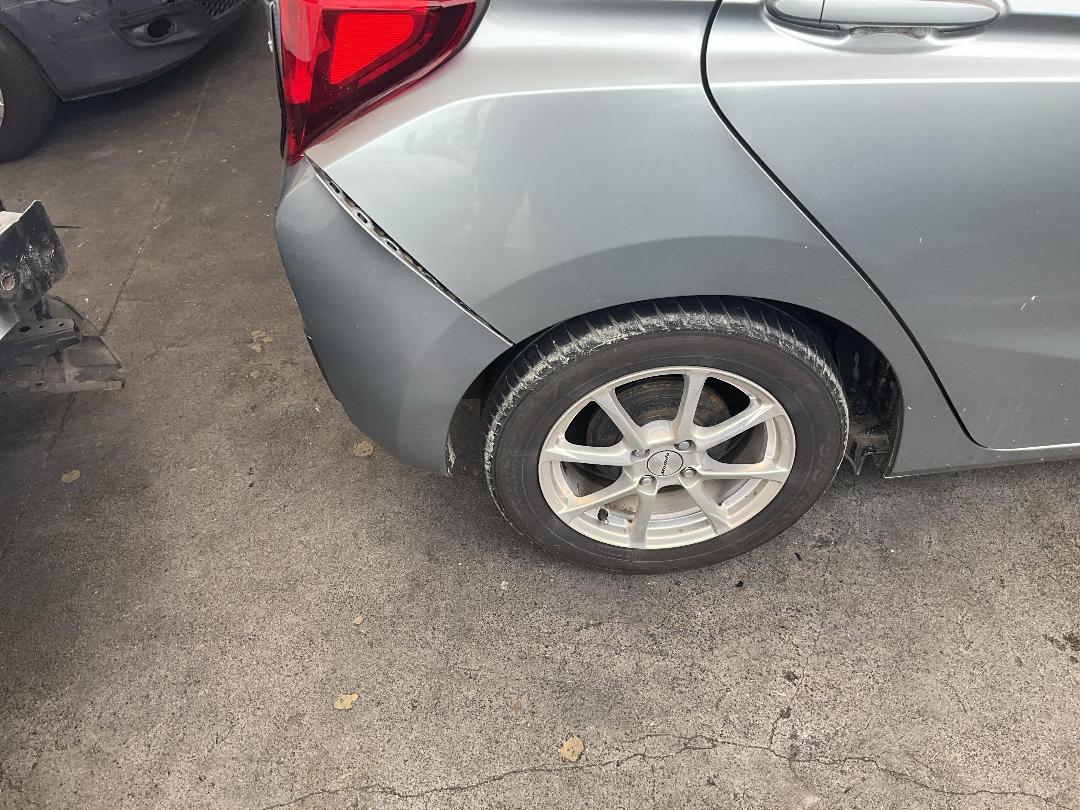 Photo '14' of Honda FIT