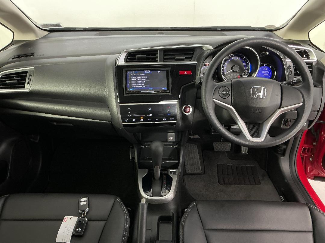 Photo '17' of Honda FIT