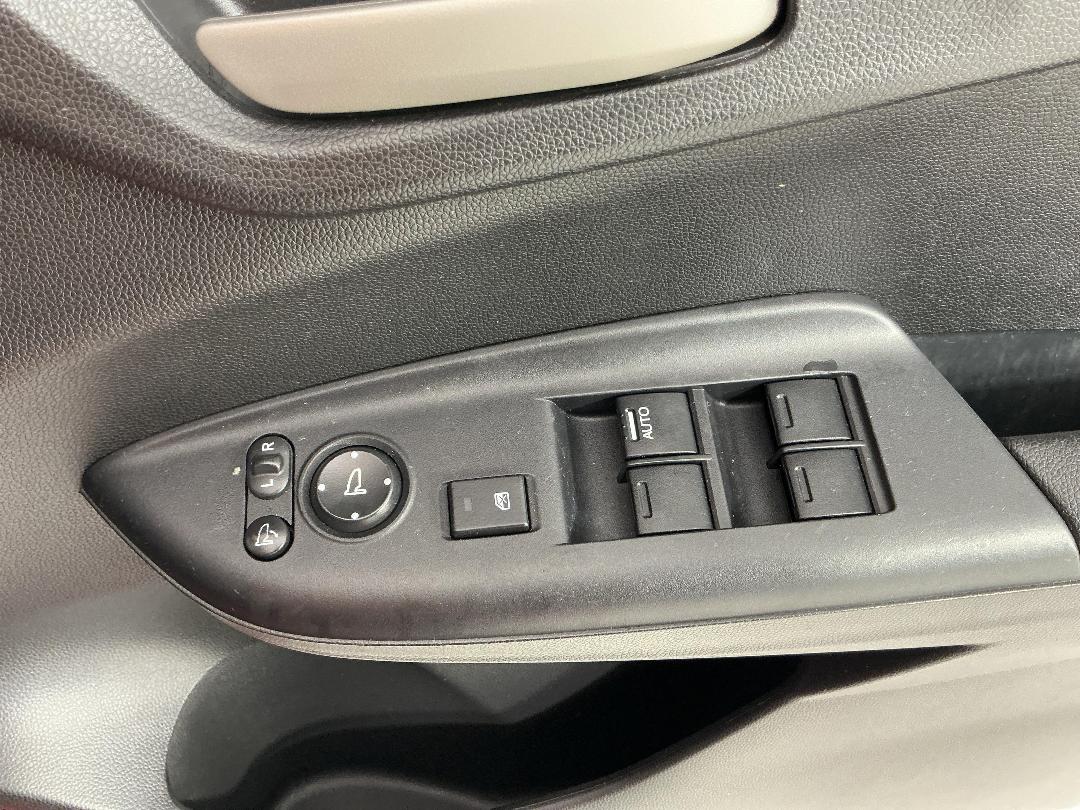 Photo '24' of Honda FIT