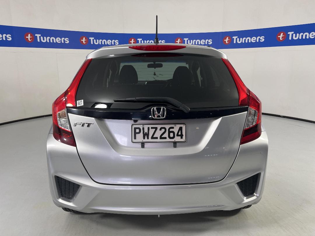 Photo '6' of Honda FIT