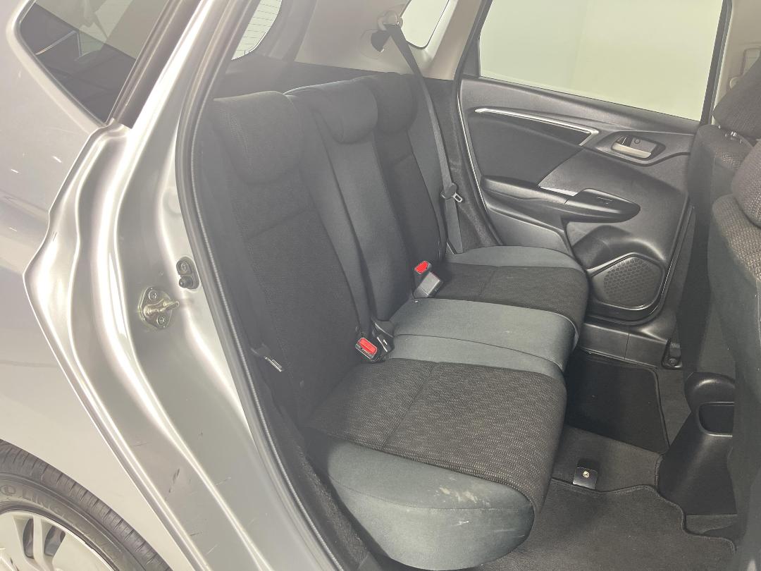 Photo '20' of Honda FIT