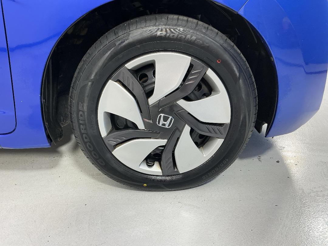 Photo '9' of Honda FIT Photo '9' of Honda FIT