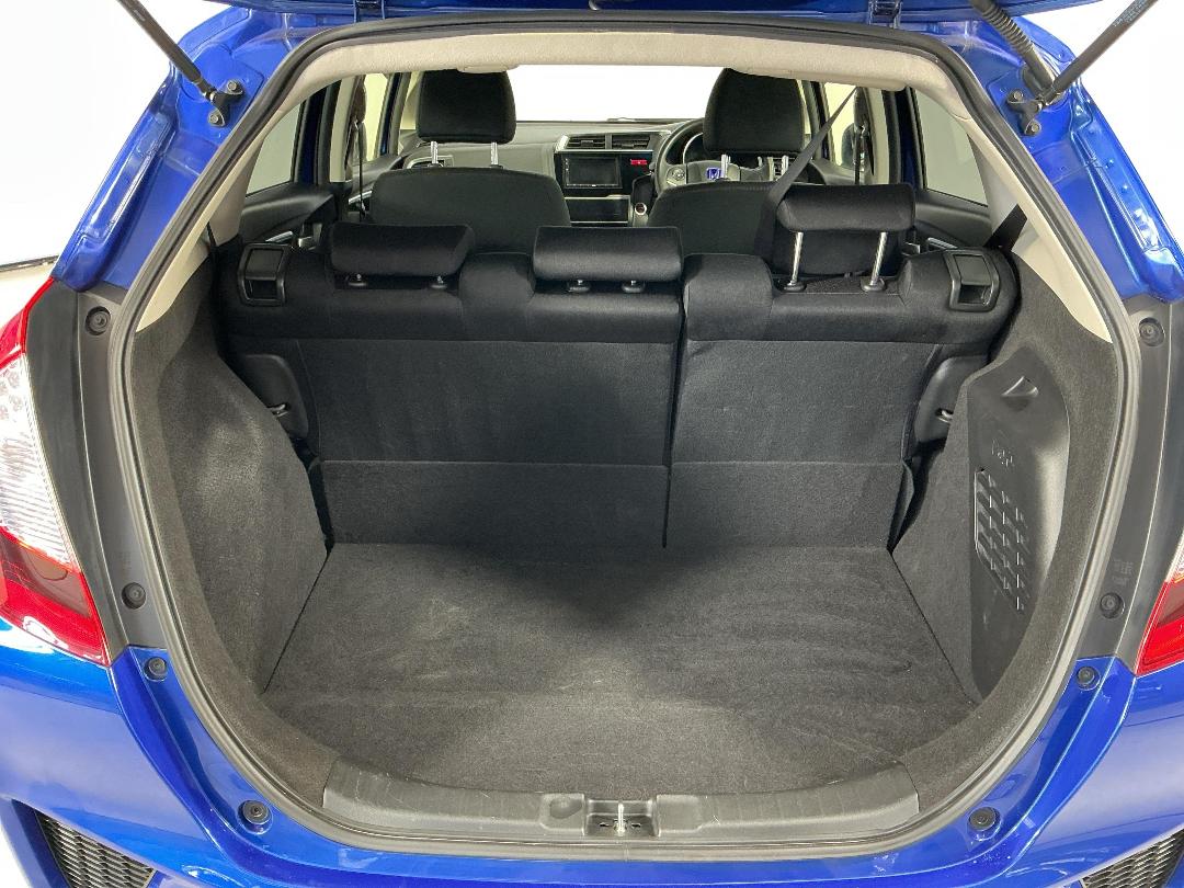 Photo '14' of Honda FIT Photo '14' of Honda FIT