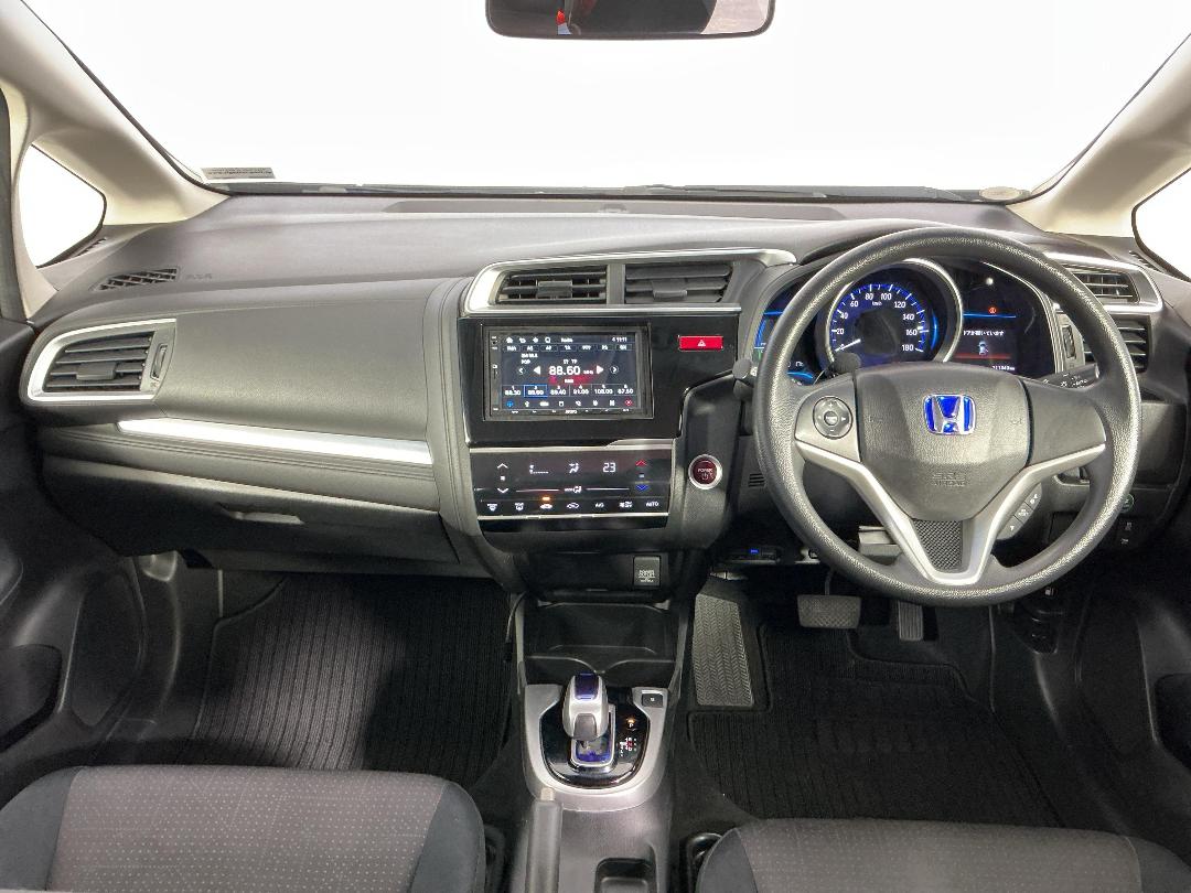 Photo '17' of Honda FIT Photo '17' of Honda FIT