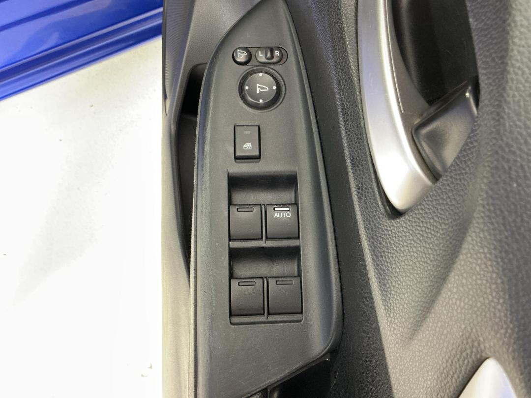 Photo '23' of Honda FIT Photo '23' of Honda FIT