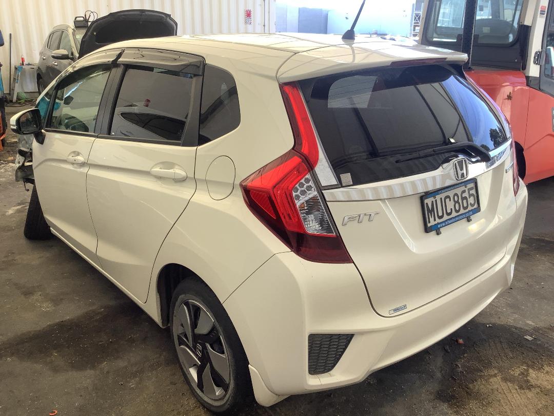 Photo '6' of Honda FIT