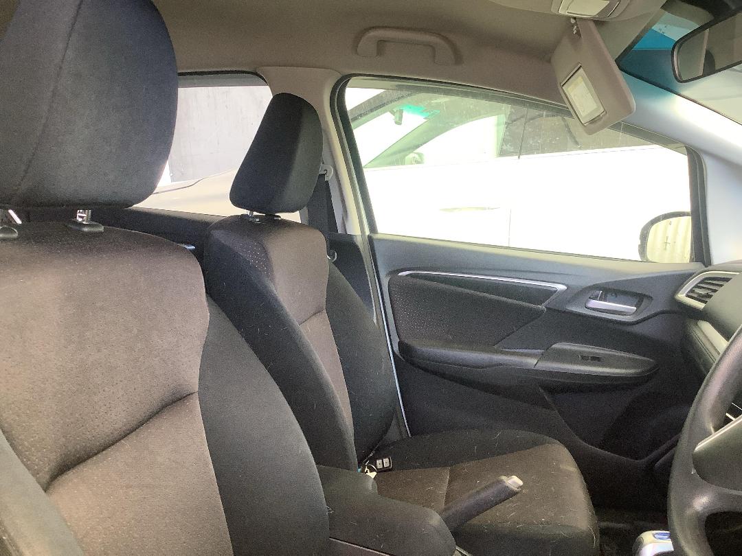 Photo '15' of Honda FIT