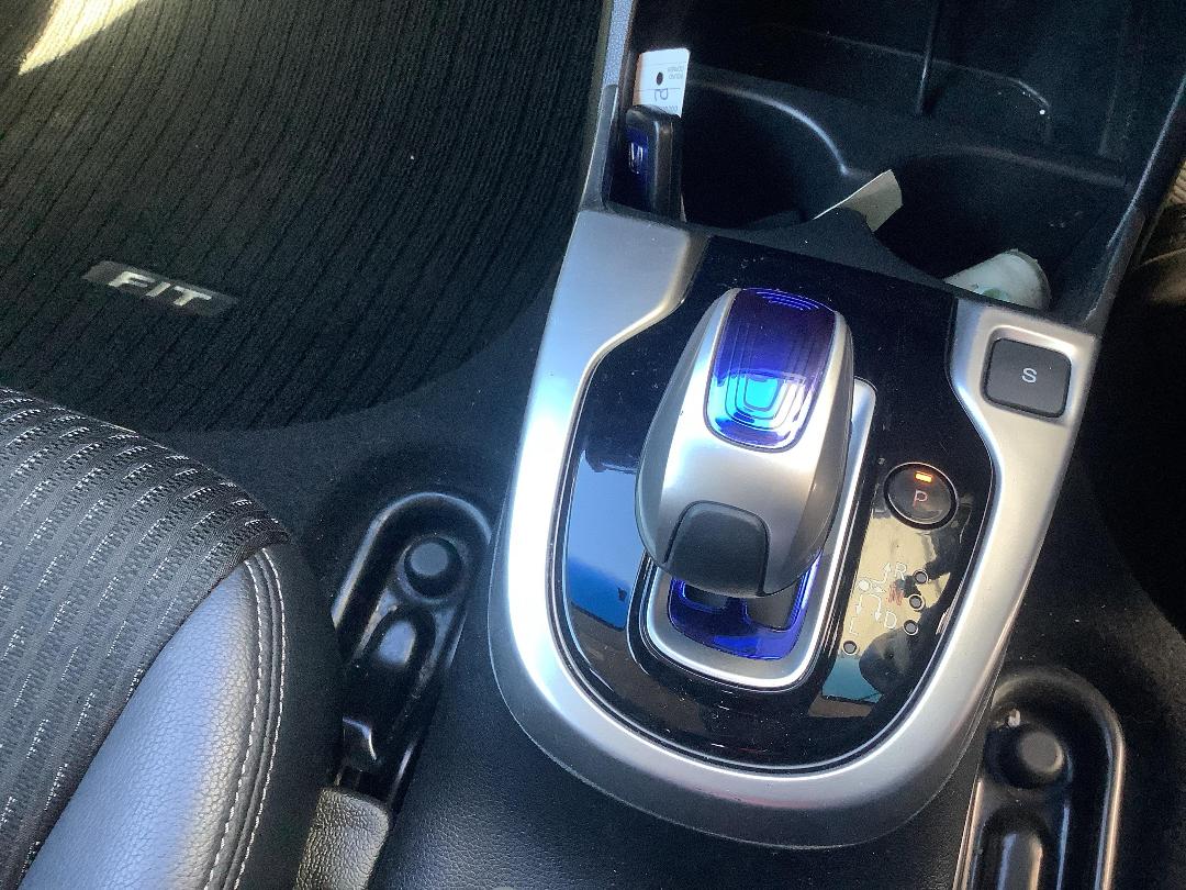 Photo '16' of Honda FIT