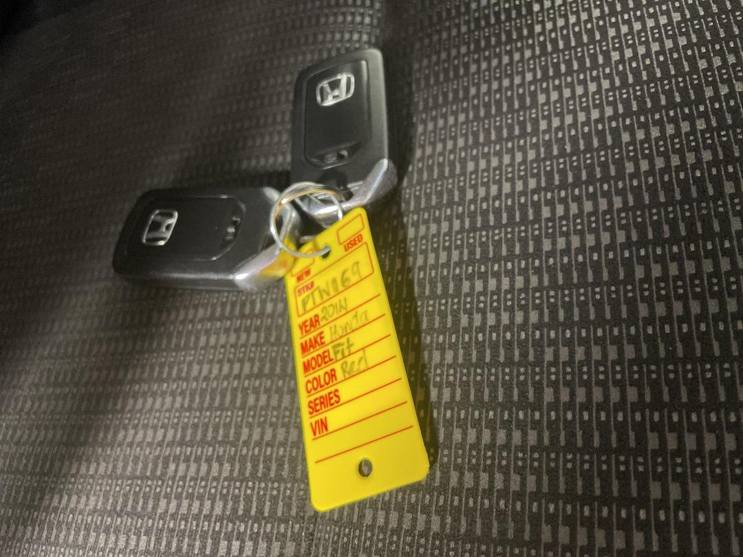 Photo '22' of Honda FIT Photo '22' of Honda FIT