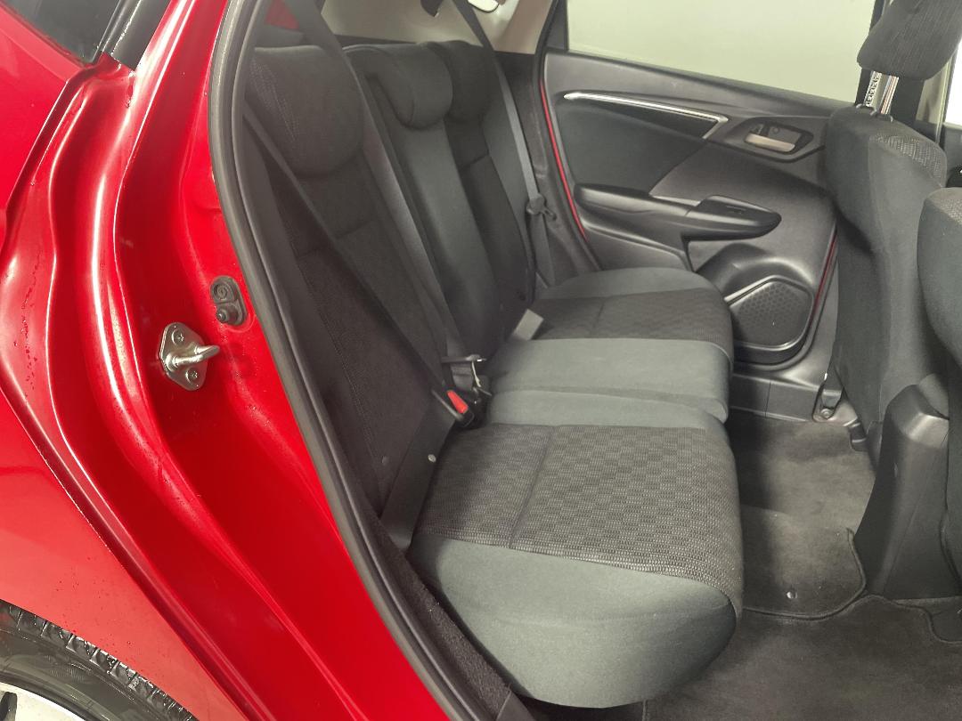 Photo '20' of Honda FIT Photo '20' of Honda FIT