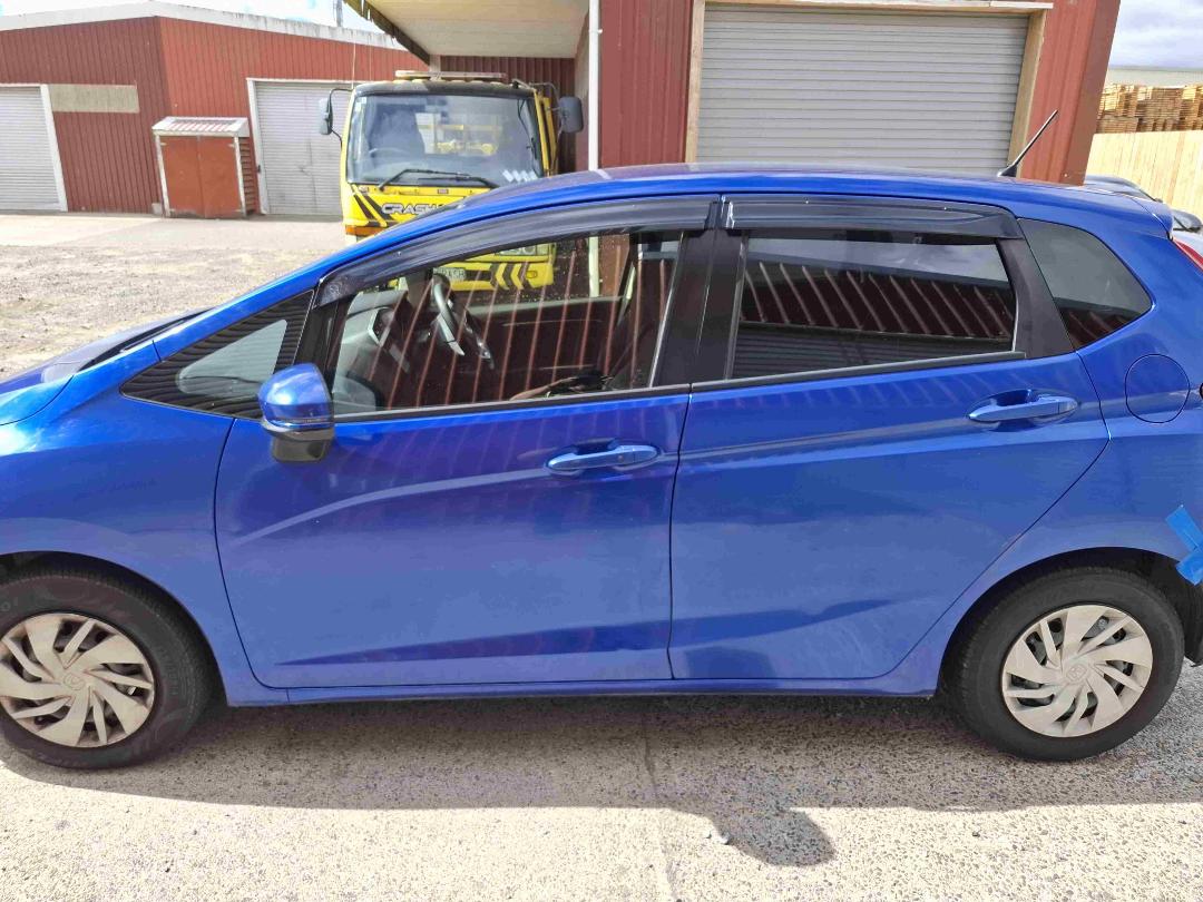 Photo '4' of Honda FIT