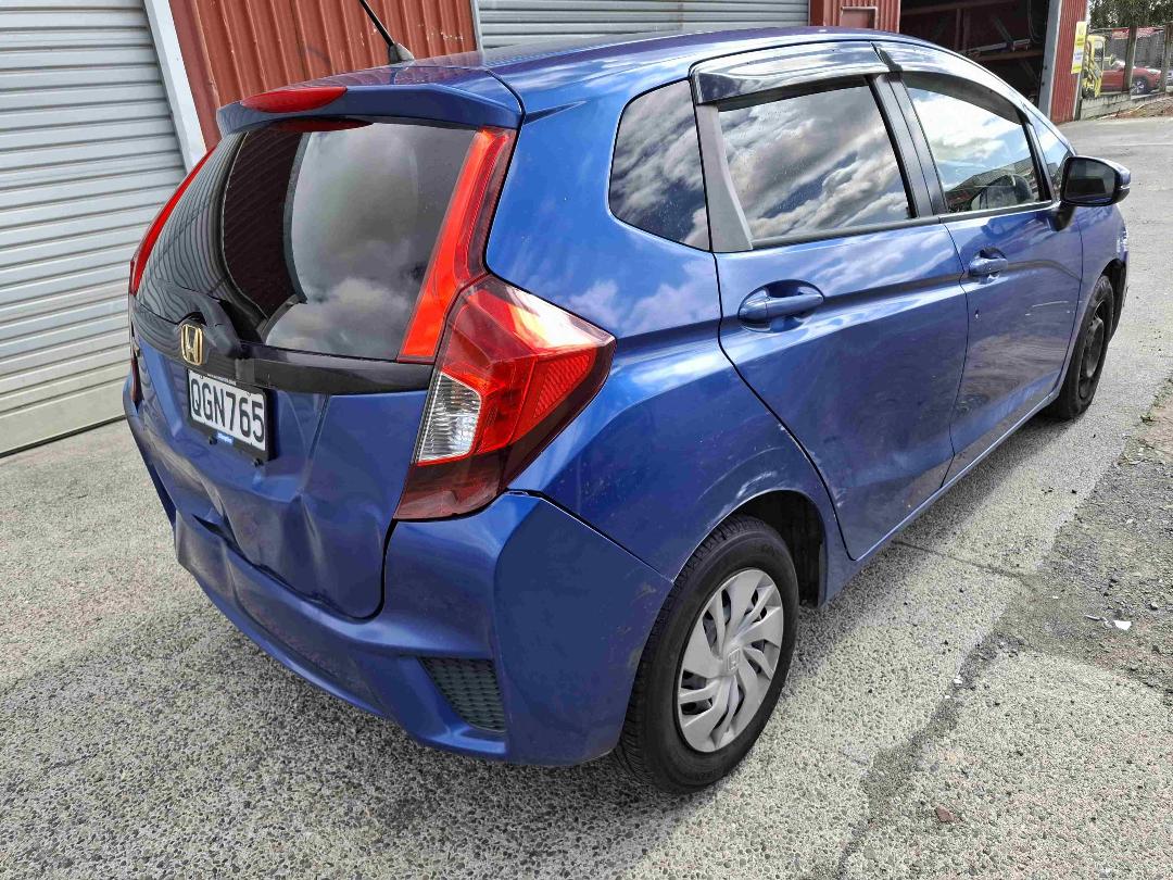 Photo '7' of Honda FIT
