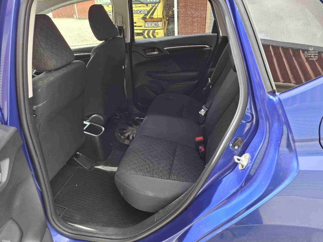 Photo '12' of Honda FIT