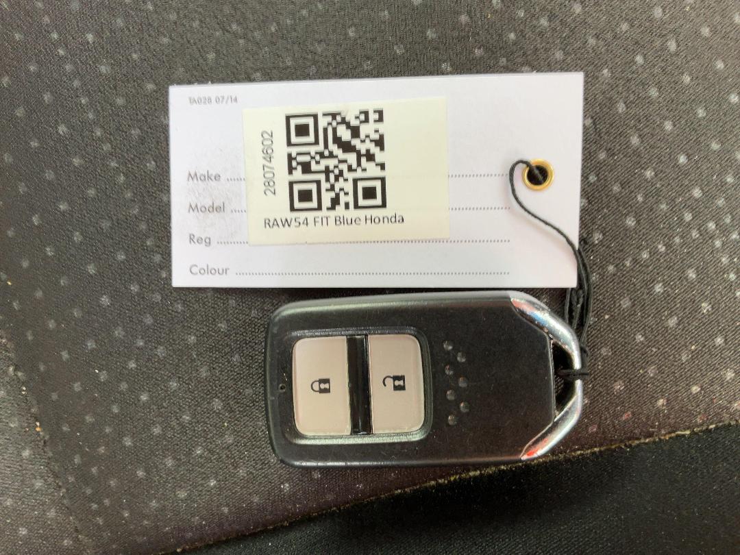 Photo '19' of Honda FIT