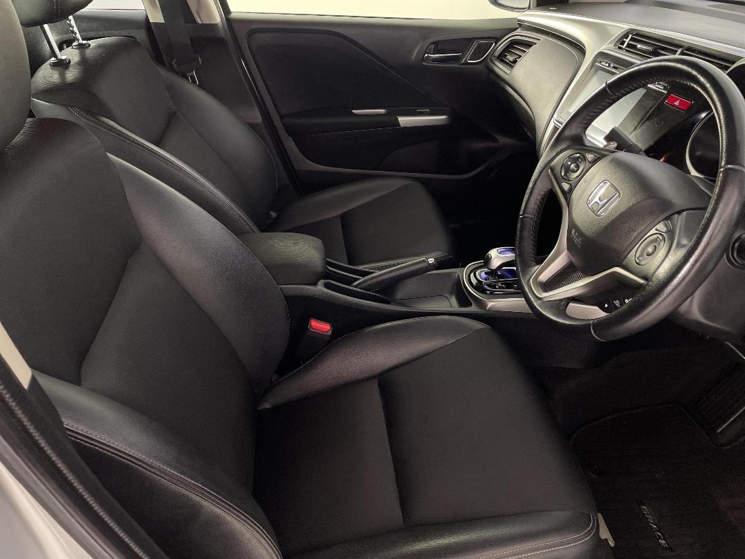 Photo '16' of Honda Grace