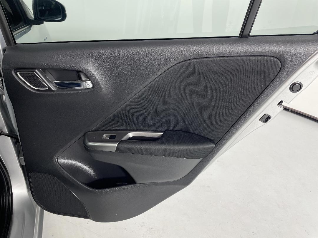 Photo '19' of Honda Grace