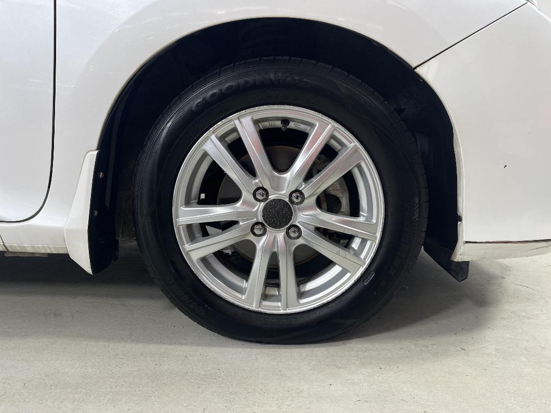 Photo '9' of Honda Grace Photo '9' of Honda Grace