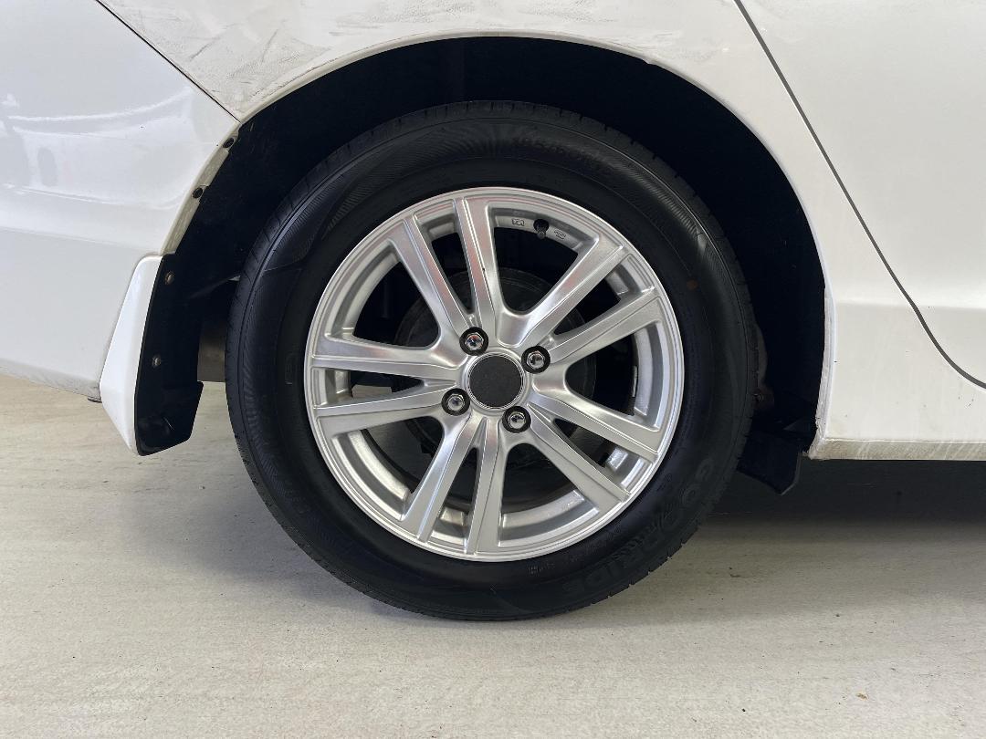 Photo '12' of Honda Grace Photo '12' of Honda Grace