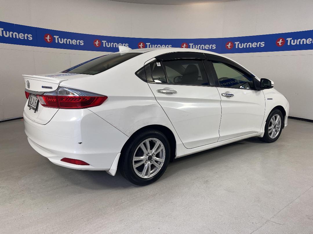 Photo '7' of Honda Grace Photo '7' of Honda Grace