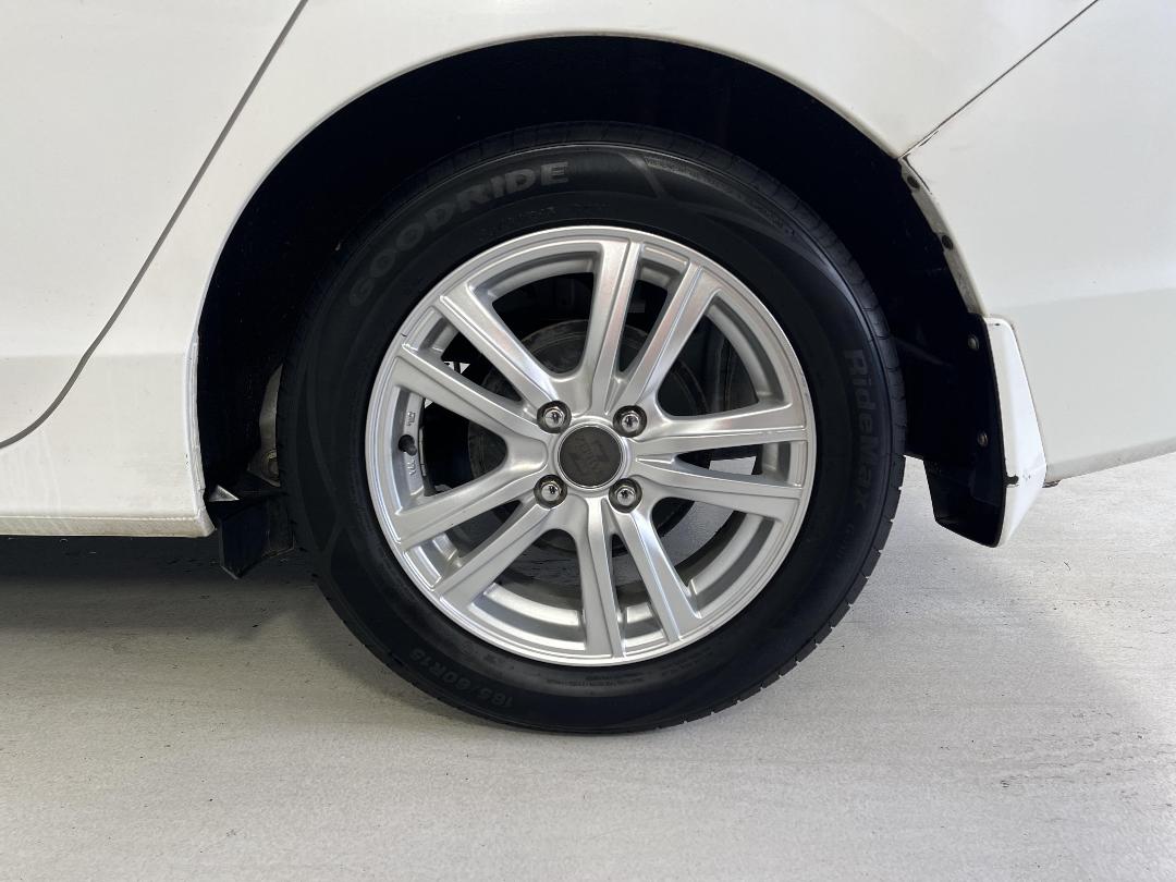 Photo '11' of Honda Grace Photo '11' of Honda Grace