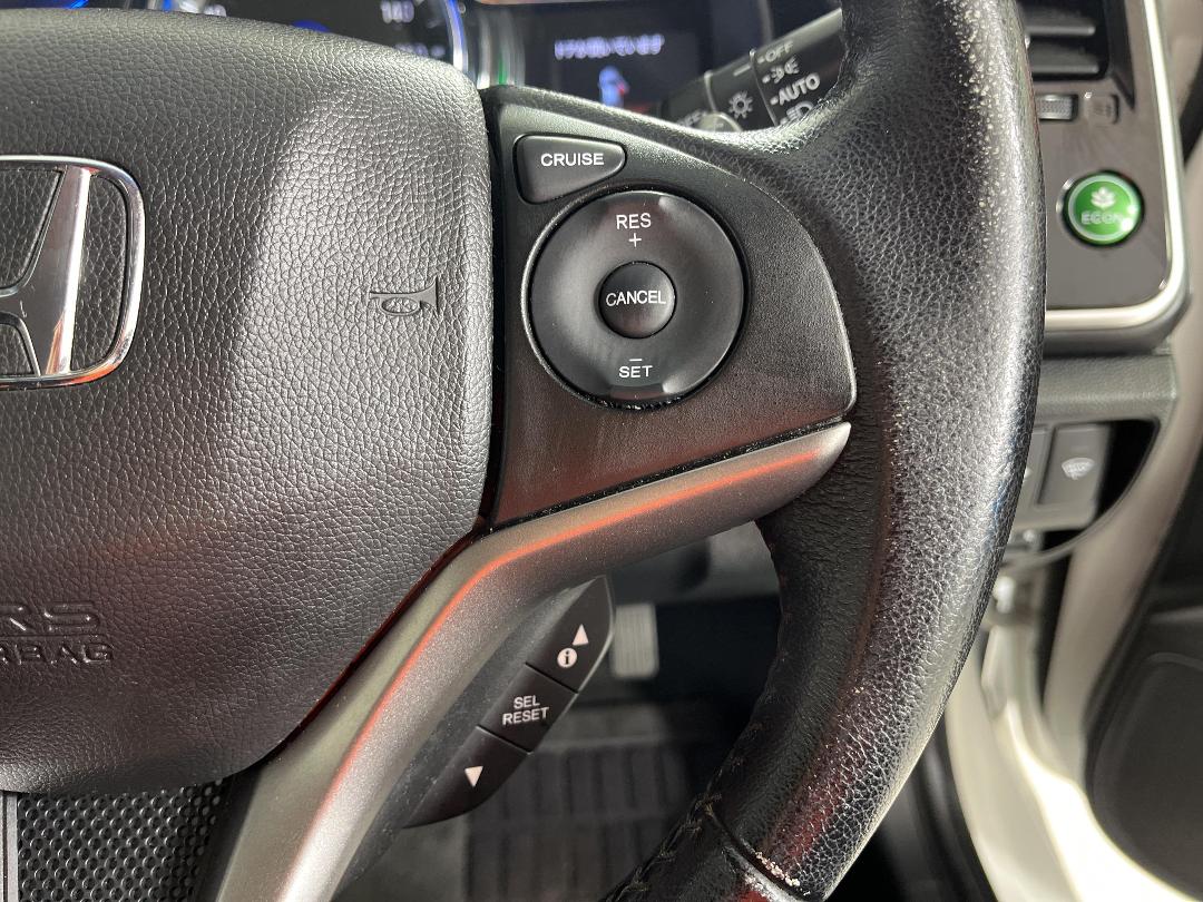 Photo '26' of Honda Grace Photo '26' of Honda Grace