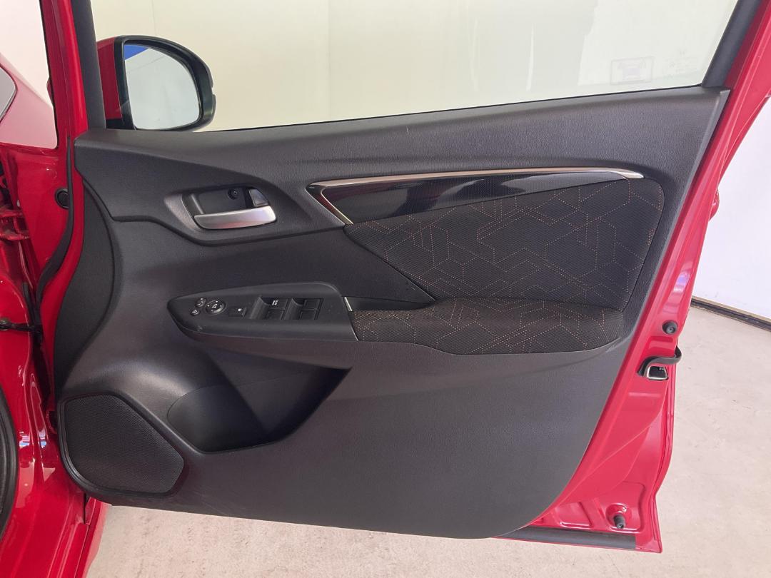 Photo '15' of Honda Jazz Photo '15' of Honda Jazz