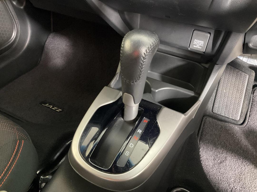 Photo '18' of Honda Jazz Photo '18' of Honda Jazz