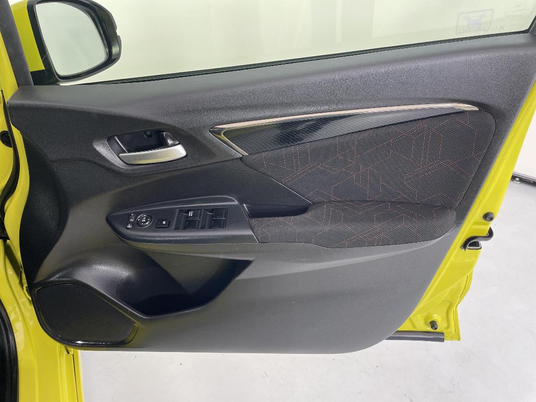 Photo '15' of Honda Jazz