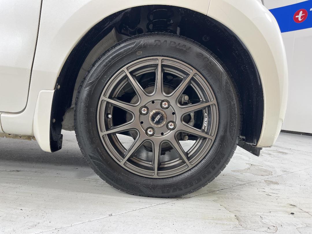 Photo '9' of Honda N-WGN