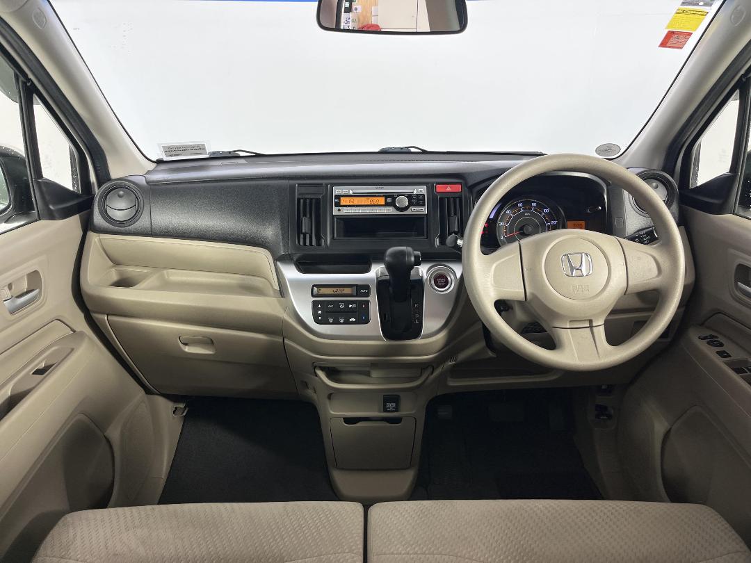 Photo '17' of Honda N-WGN