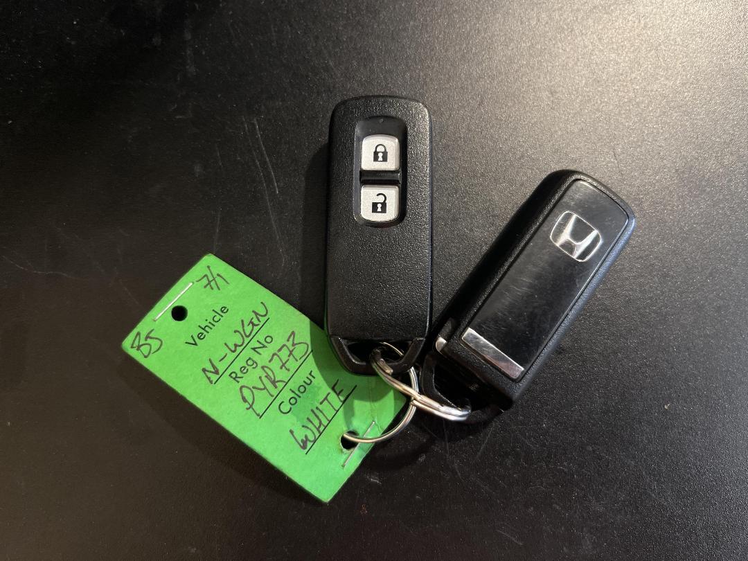 Photo '22' of Honda N-WGN