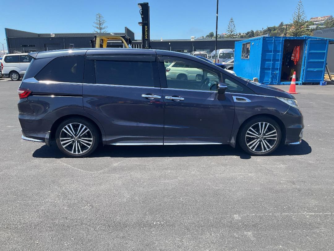 Photo '2' of Honda Odyssey Photo '2' of Honda Odyssey