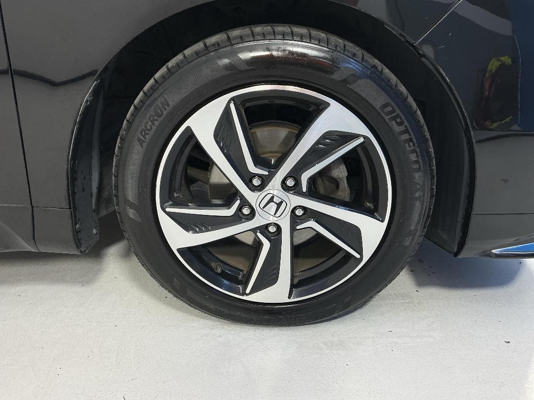 Photo '9' of Honda Odyssey