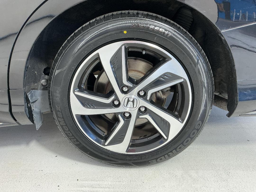 Photo '11' of Honda Odyssey