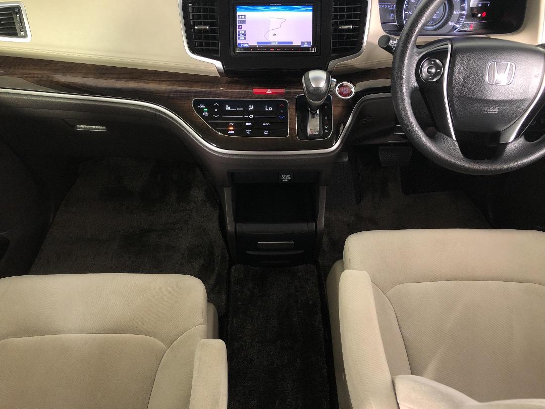 Photo '18' of Honda Odyssey