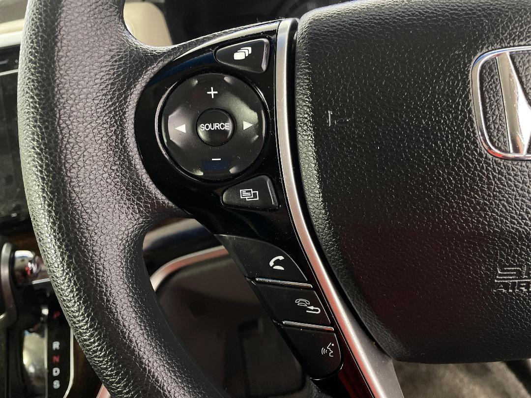 Photo '24' of Honda Odyssey Photo '24' of Honda Odyssey