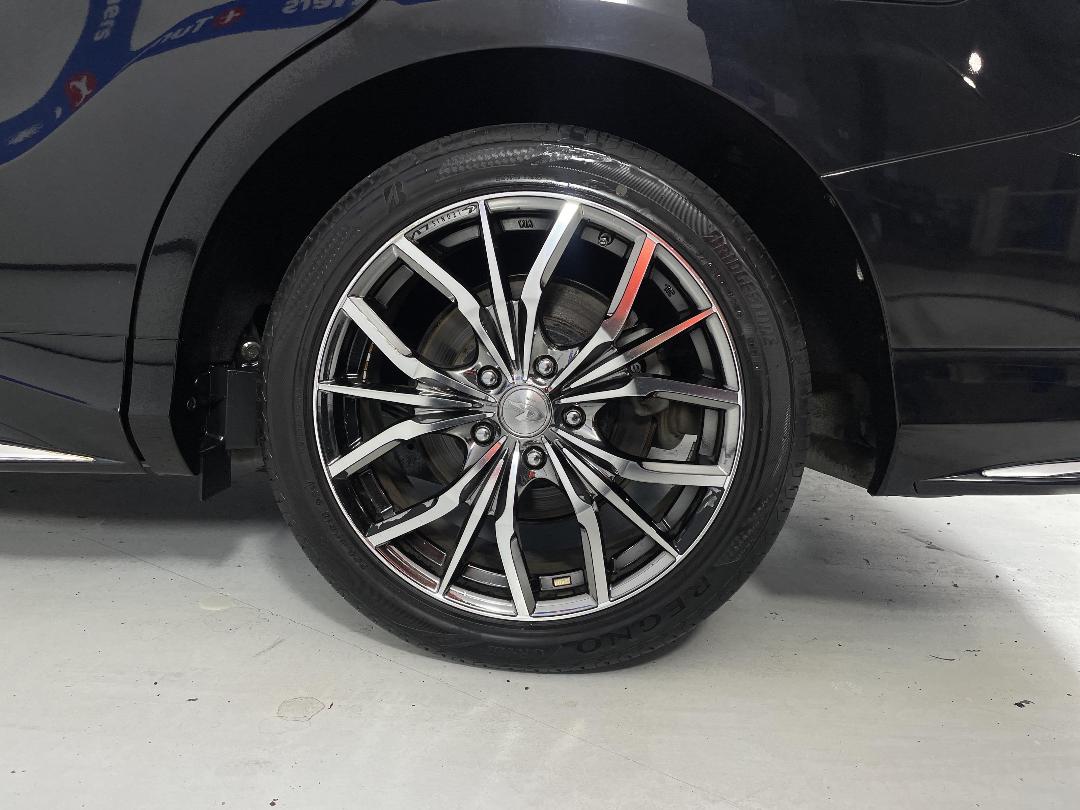 Photo '11' of Honda Odyssey