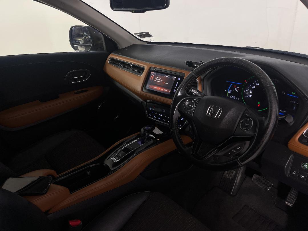 Photo '16' of Honda Vezel