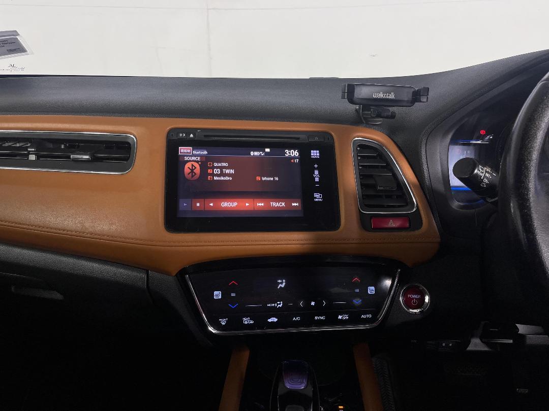 Photo '18' of Honda Vezel