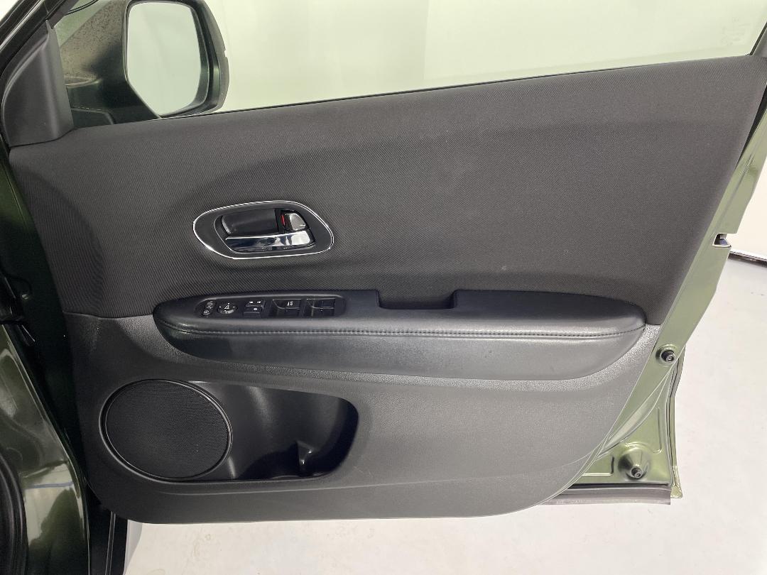 Photo '15' of Honda Vezel