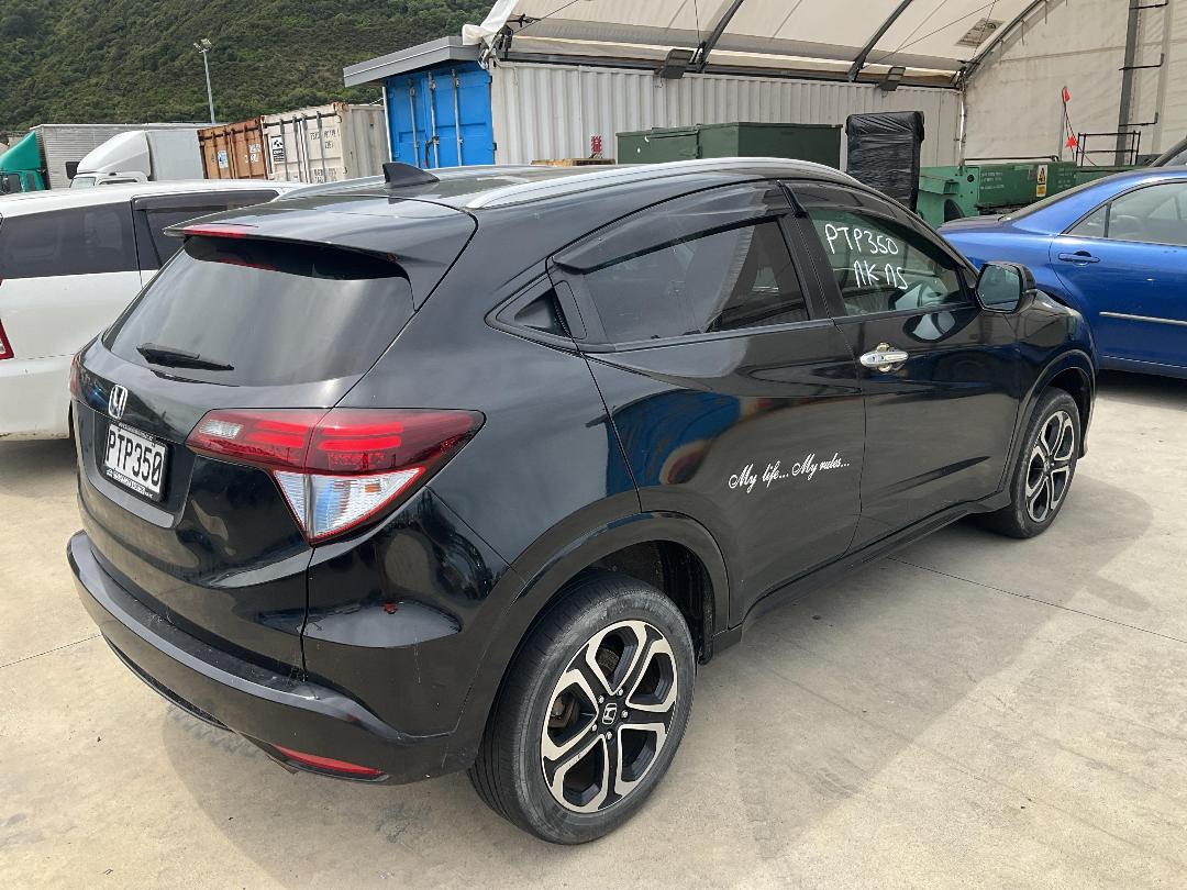 Photo '6' of Honda Vezel Hyrbid
