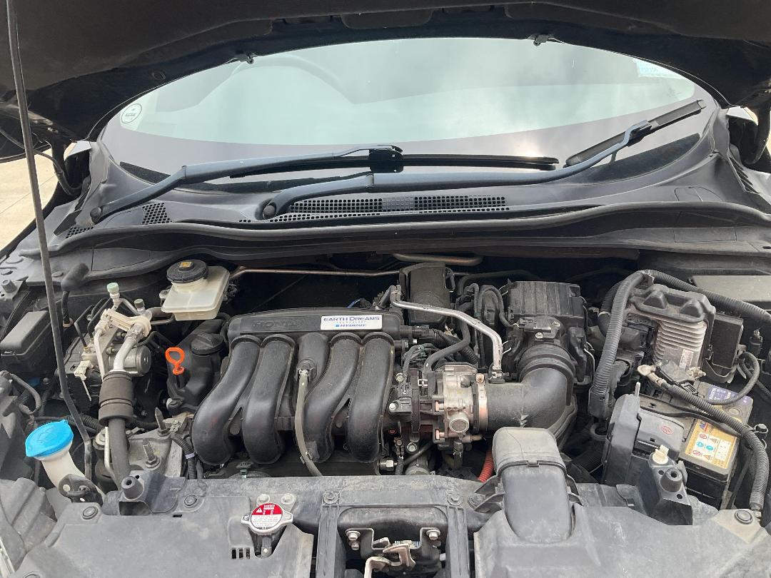 Photo '11' of Honda Vezel Hyrbid