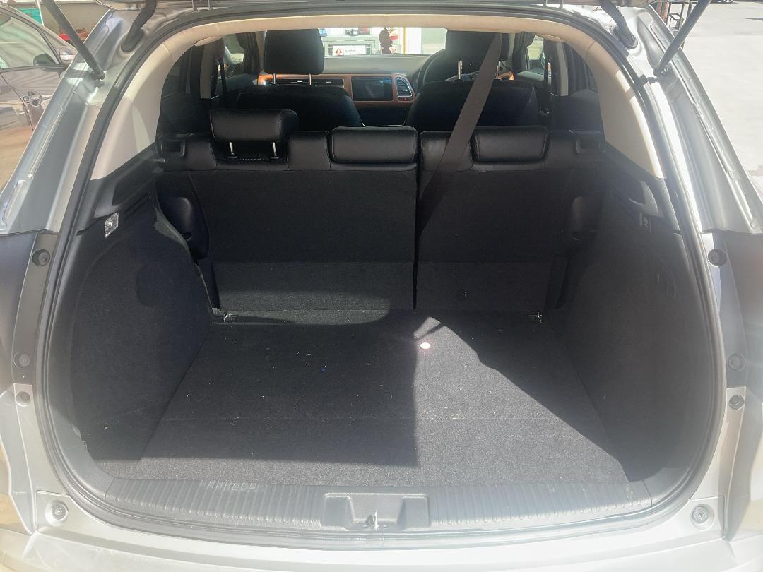 Photo '11' of Honda Vezel