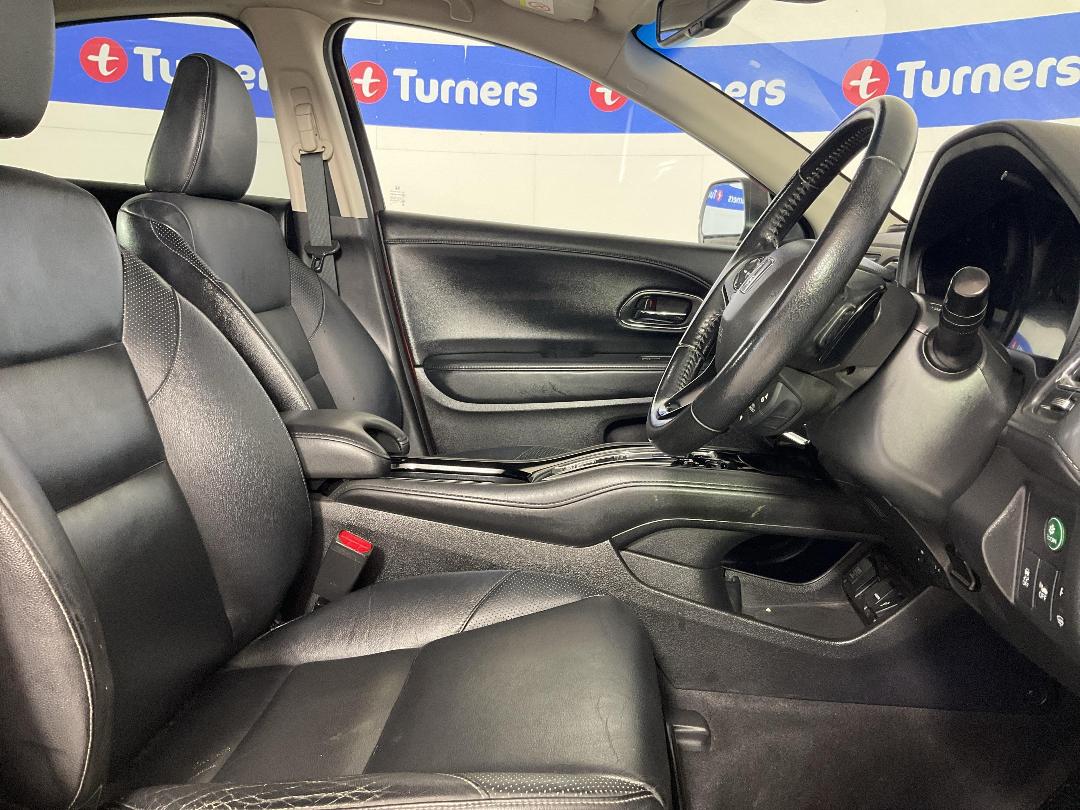 Photo '16' of Honda Vezel