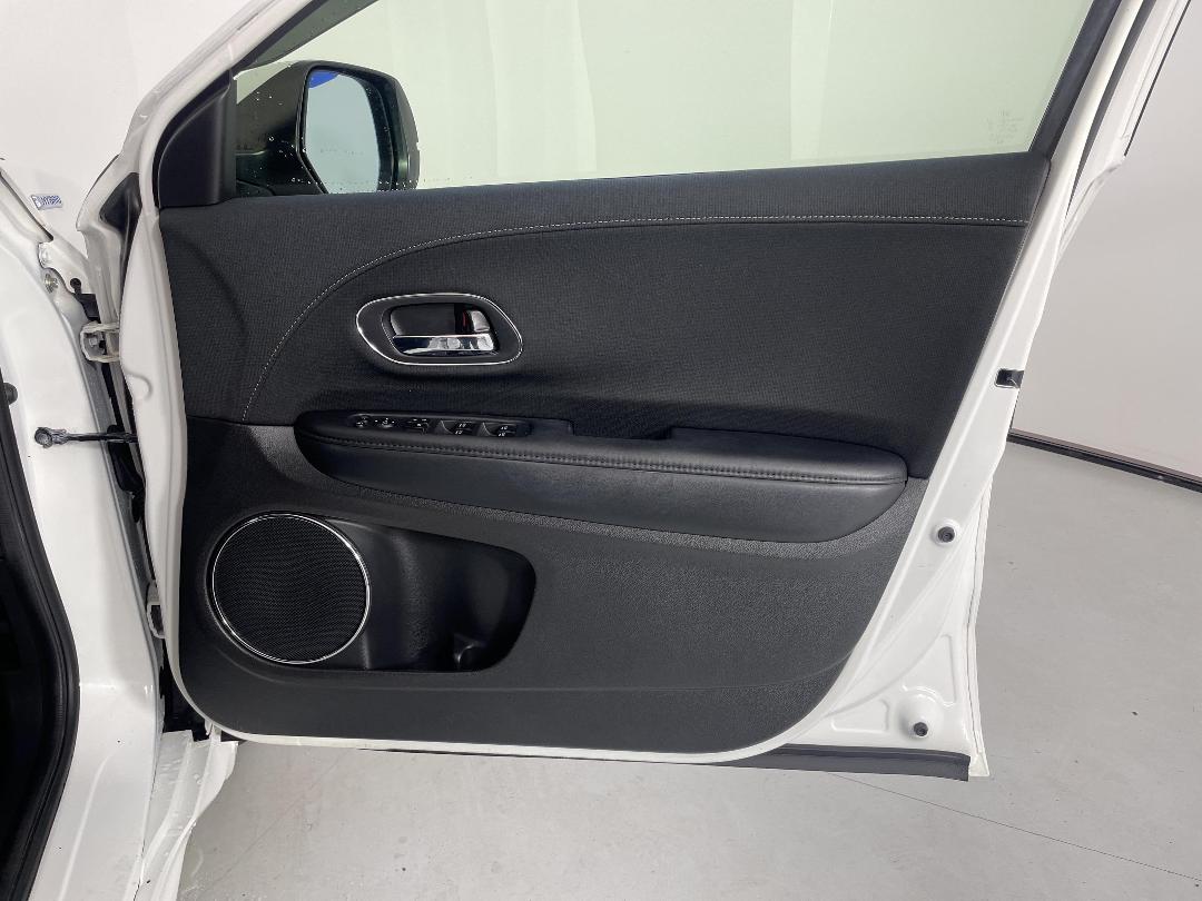 Photo '15' of Honda Vezel