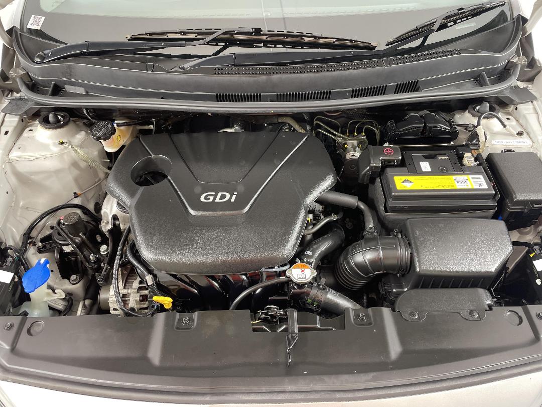 Photo '13' of Hyundai Accent