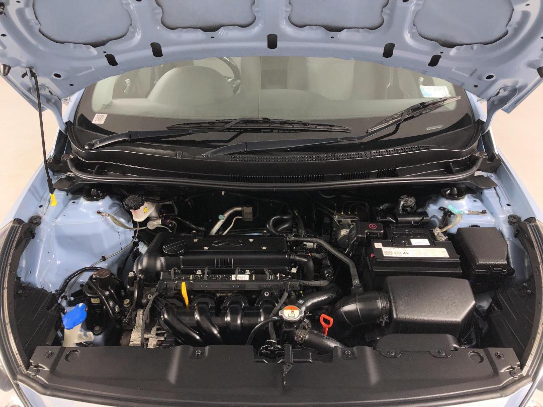 Photo '13' of Hyundai Accent Photo '13' of Hyundai Accent