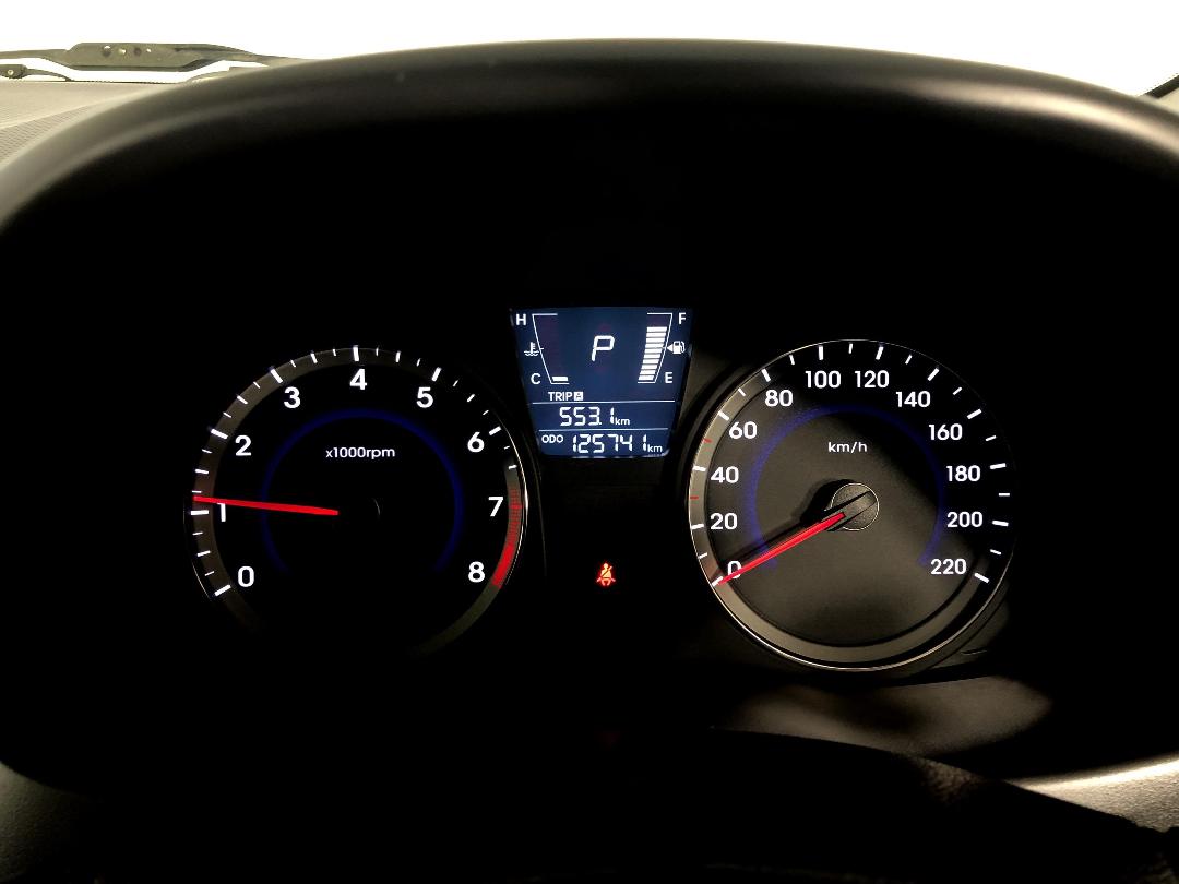 Photo '21' of Hyundai Accent Photo '21' of Hyundai Accent