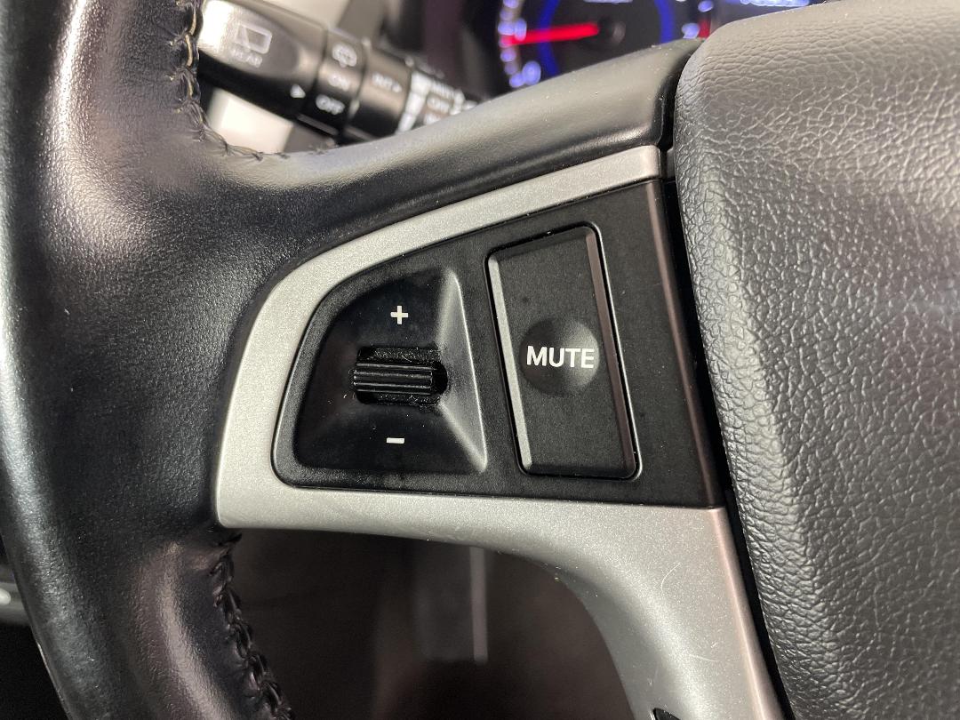 Photo '23' of Hyundai Accent Photo '23' of Hyundai Accent